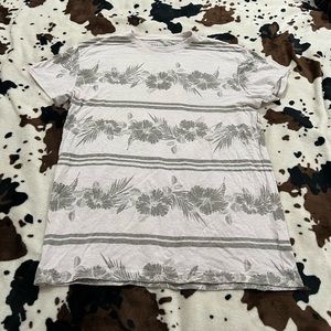 AEROPOSTALE men’s hawaiian flower striped t-shirt